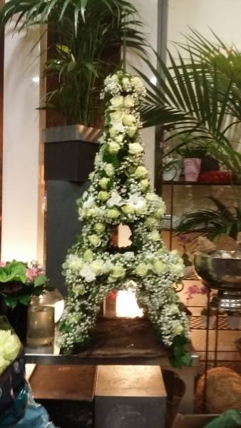 Fleuriste pour réalisation de compositions pour restaurant à Marseille
