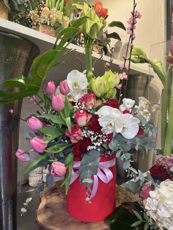 bouquet Interflora pour la St Valentin chez un fleuriste à Marseille 13006