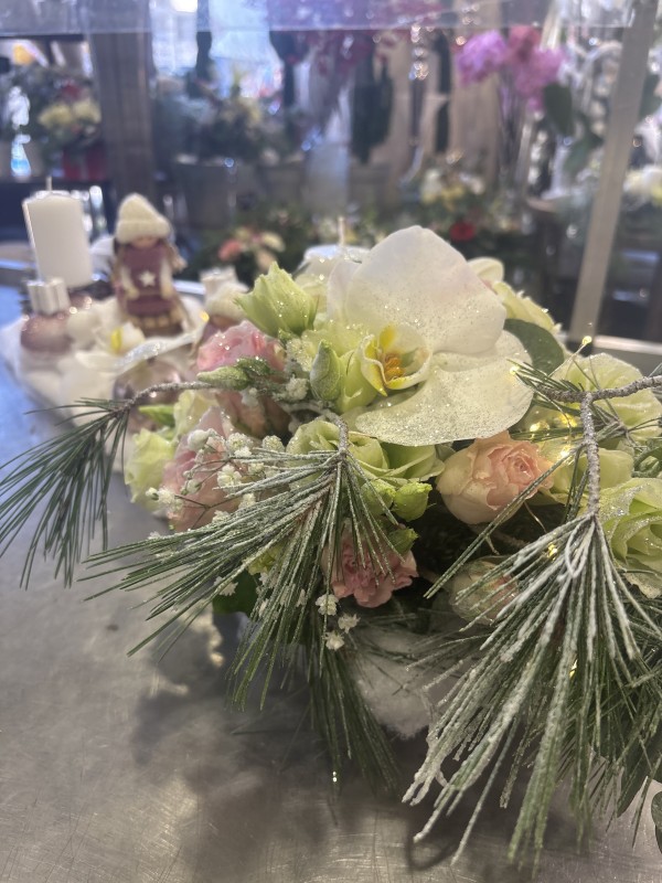 Décorations florales pour événements festifs à Marseille par votre artisan fleuriste